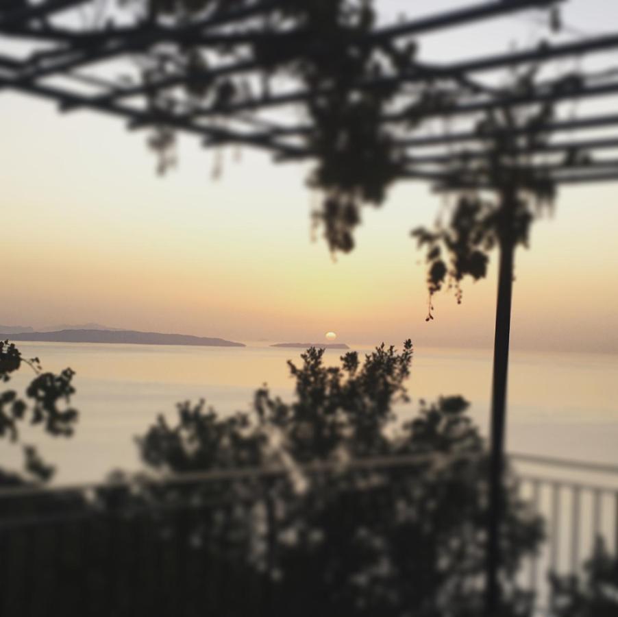 Spiti Koryfi Βίλα Pera Melana Εξωτερικό φωτογραφία