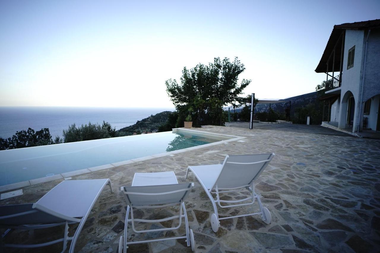 Spiti Koryfi Βίλα Pera Melana Εξωτερικό φωτογραφία
